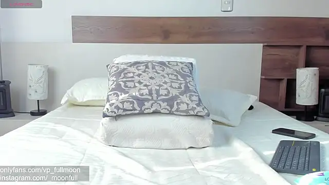  fullmoon online show from 24, 3, 2026