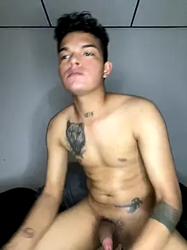 Snapshot of marlon_s chatting on 20, 10, 2025 marlon s online show from 20, 10, 2025