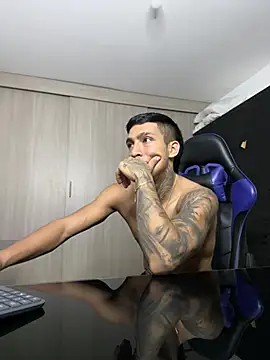 Snapshot of sendfer chatting on 6, 12, 2024 sendfer online show from 6, 12, 2024