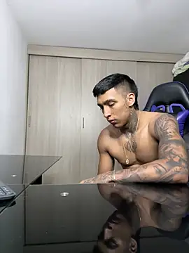 Snapshot of sendfer chatting on 12, 12, 2024 sendfer online show from 12, 12, 2024