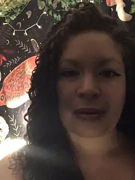 Snapshot of ShaeVictoria chatting on 12, 10, 2025 ShaeVictoria online show from 12, 10, 2025