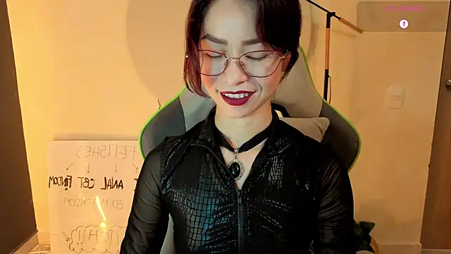 Snapshot of rosse_98_ chatting on 7, 5, 2026 rosse 98 online show from 7, 5, 2026