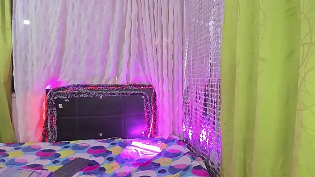 Snapshot of Megan_Miles02 chatting on 5, 1, 2025 Megan Miles02 online show from 5, 1, 2025