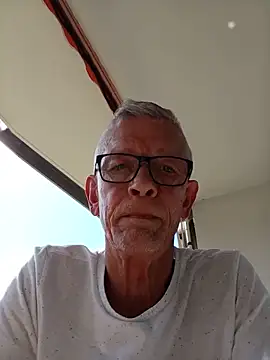 Snapshot of berfri chatting on 9, 6, 2026 berfri online show from 9, 6, 2026