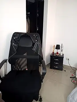 tata laima   online show from 29, 1, 2025