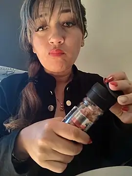 Snapshot of tata_laima__ chatting on 27, 2, 2026 tata laima online show from 27, 2, 2026