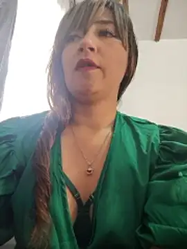 Snapshot of tata_laima__ chatting on 2, 3, 2026 tata laima online show from 2, 3, 2026