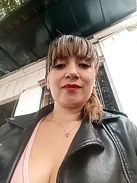 Snapshot of tata_laima__ chatting on 12, 3, 2026 tata laima online show from 12, 3, 2026