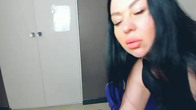 LayaFlow online show from 17, 2, 2026