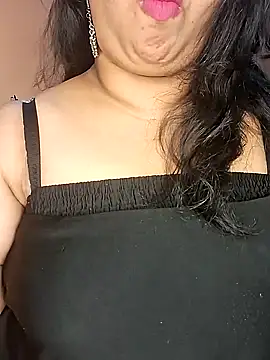 Ravina patil1 online show from 18, 1, 2025