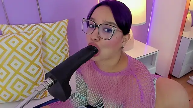 SophyRuiz  online show from 10, 2, 2026