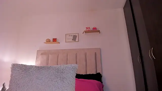 Avaline Blancx online show from 4, 3, 2025