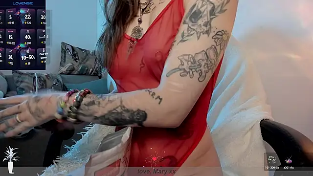 Mary Xextra online show from 4, 12, 2025