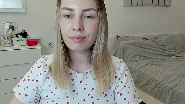 Mia shy1 online show from 6, 1, 2025