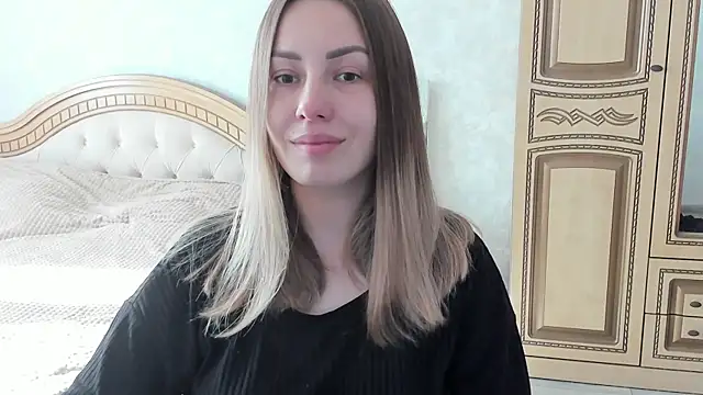 Mia shy1 online show from 14, 9, 2025