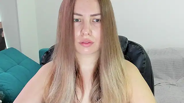 Mia shy1 online show from 14, 1, 2026