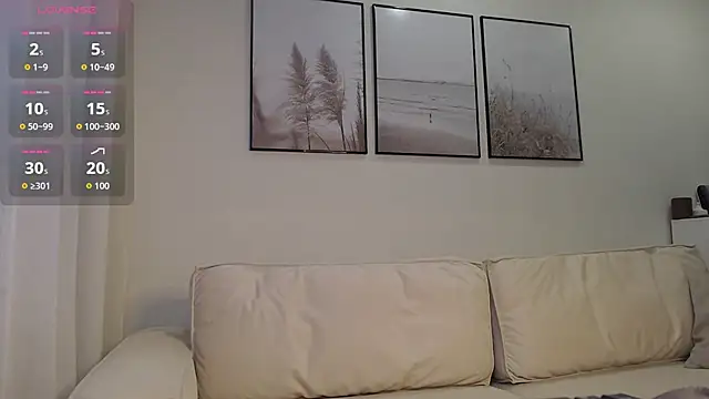 Snapshot of Linaa_Land chatting on 17, 10, 2025 Linaa Land online show from 17, 10, 2025