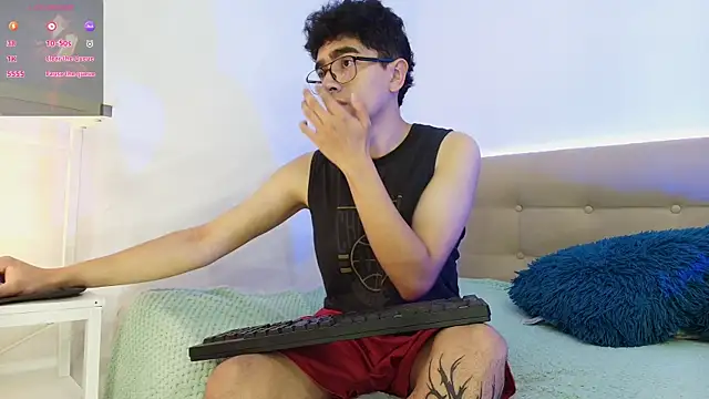  nickconnor01 online show from 21, 11, 2025