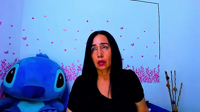 HorniestMilf online show from 18, 7, 2026