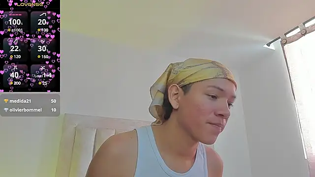 Snapshot of JulianRose_1 chatting on 16, 3, 2025 JulianRose 1 online show from 16, 3, 2025