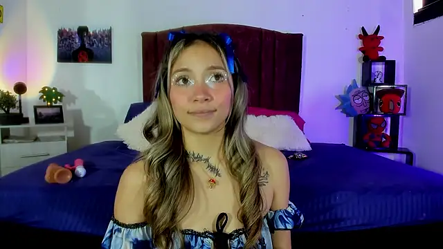 alisson zafiro  online show from 11, 1, 2025