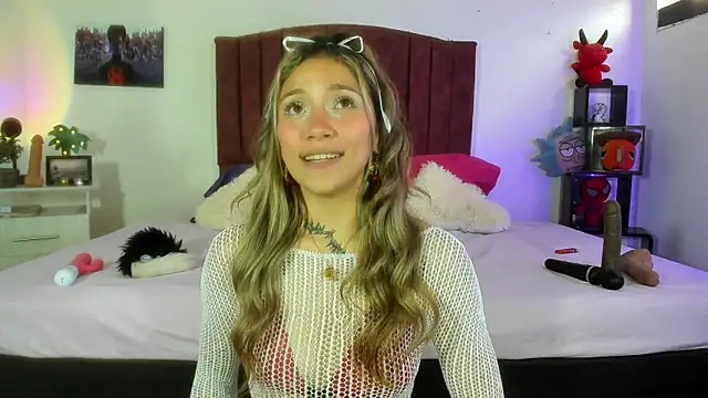 alisson zafiro  online show from 14, 1, 2025