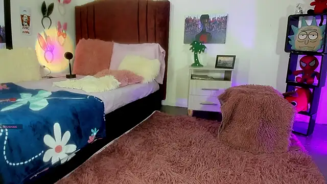 alisson zafiro  online show from 5, 2, 2025