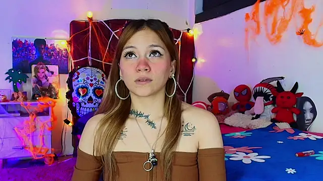 alisson zafiro  online show from 29, 10, 2025