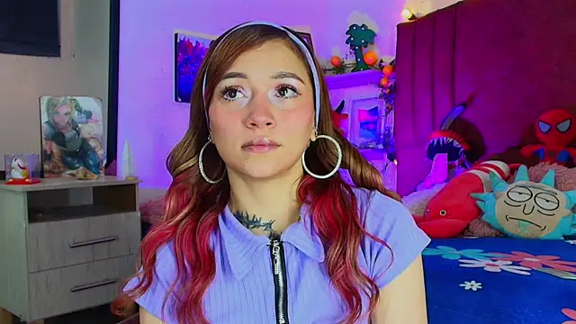 alisson zafiro  online show from 19, 11, 2025