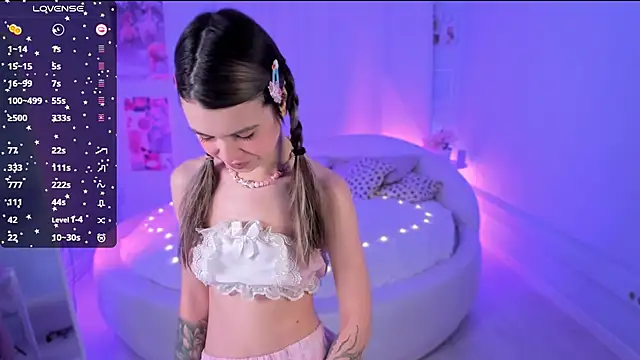 Lil Amelie online show from 25, 1, 2025