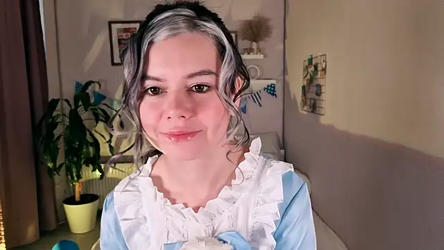 Lil Amelie online show from 4, 10, 2025