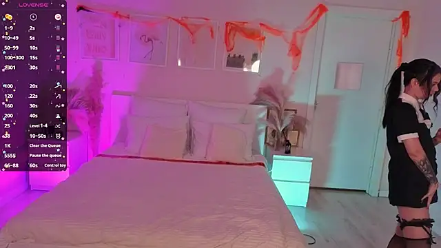 Lil Amelie online show from 7, 11, 2025