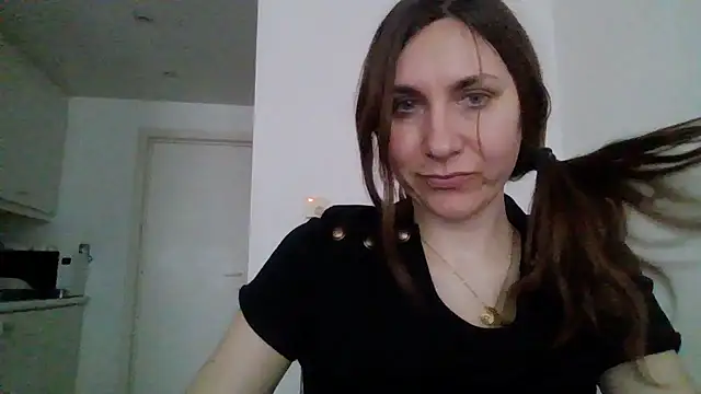 JasmineGlamour online show from 12, 3, 2026