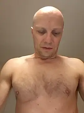 Snapshot of wedge75 chatting on 23, 4, 2026 wedge75 online show from 23, 4, 2026