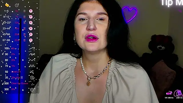 Snapshot of Alianna_Solo_Kisses chatting on 5, 6, 2026 Alianna Solo Kisses online show from 5, 6, 2026