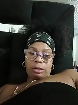 Melanie candy  online show from 6, 2, 2026