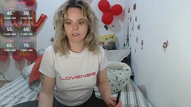 hotmilf4uxxx online show from 2, 4, 2026