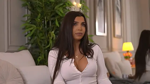 NicoleCellini online show from 4, 4, 2026