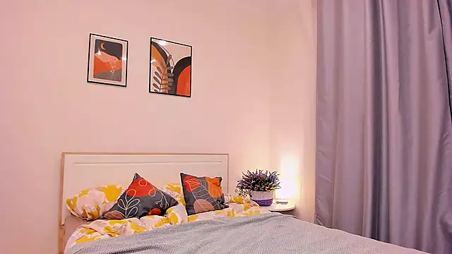 Snapshot of Melanie_Angel chatting on 8, 2, 2025 Melanie Angel online show from 8, 2, 2025