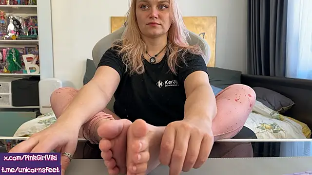 unicornsfeet online show from 10, 3, 2026