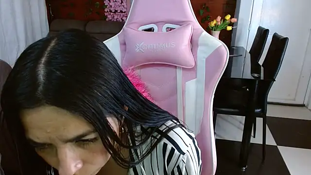 kendall all4u online show from 7, 3, 2026