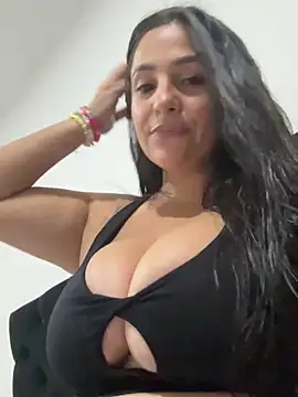 Taylortits online show from 4, 1, 2025