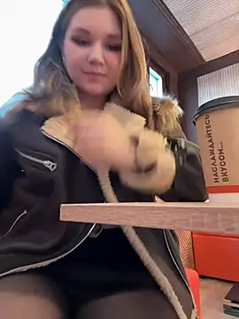 PumaShyXD online show from 23, 2, 2025