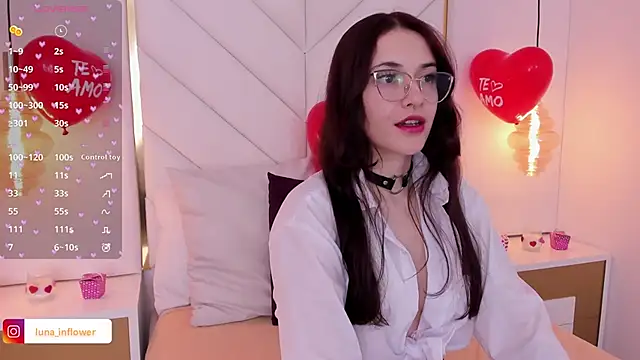 Snapshot of Flor_delunaa chatting on 17, 2, 2025 Flor delunaa online show from 17, 2, 2025