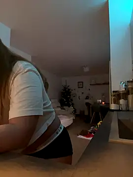 lyajoliee online show from 6, 1, 2026