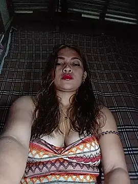 Snapshot of prettybella4u chatting on 15, 7, 2026 prettybella4u online show from 15, 7, 2026