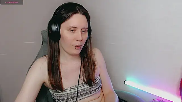 tracy cooper online show from 28, 12, 2024