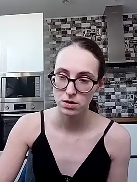 MartiniiSelenna online show from 28, 2, 2025