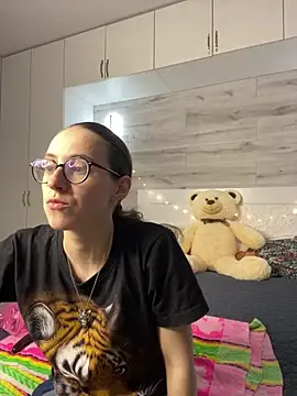 Snapshot of MartiniiSelenna chatting on 13, 6, 2026 MartiniiSelenna online show from 13, 6, 2026