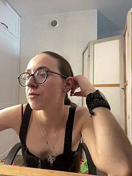 Snapshot of MartiniiSelenna chatting on 22, 6, 2026 MartiniiSelenna online show from 22, 6, 2026